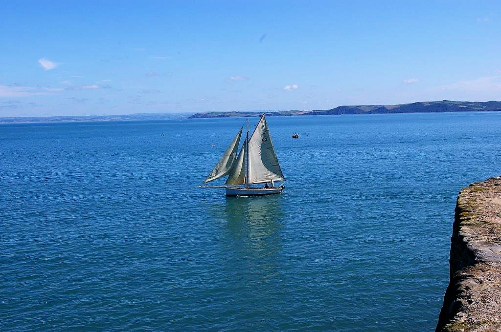 1904 Classic Maritime Heritage Oyster Boat “Bessie”